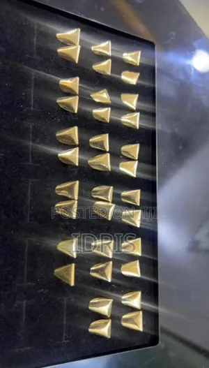 18karat Italian Gold Grills (TEETH)