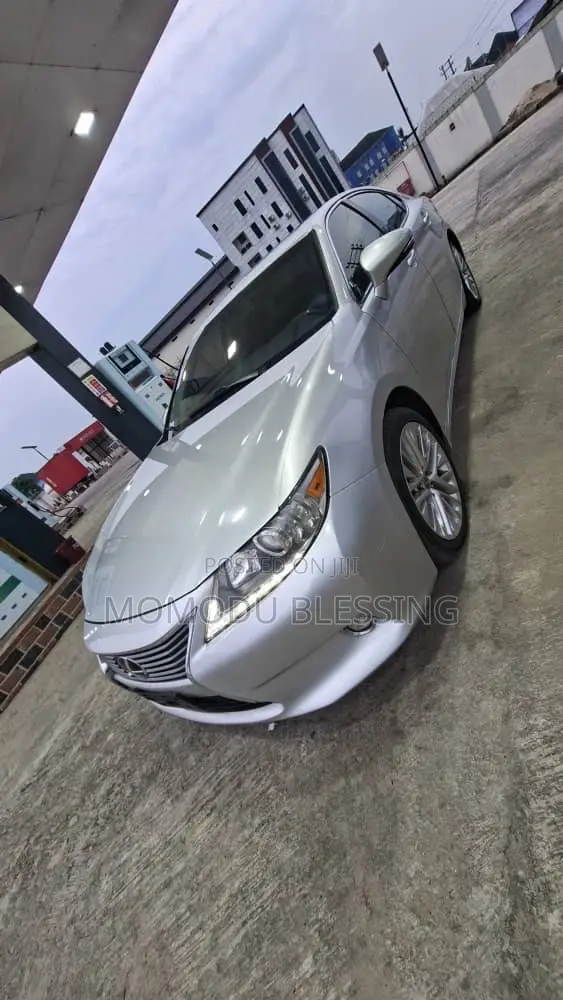 Lexus ES 2014 Silver