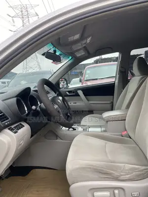 Toyota Highlander Limited 2012 Silver