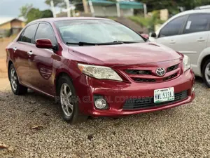 Toyota Corolla LE 4dr Sedan (1.8L 4cyl 4A) 2012 Red