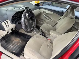 Toyota Corolla LE 4dr Sedan (1.8L 4cyl 4A) 2012 Red