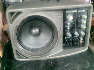 Mackie SRM150