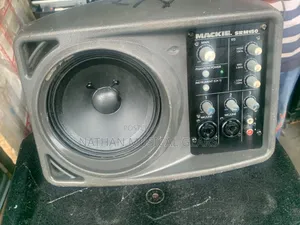 Mackie SRM150
