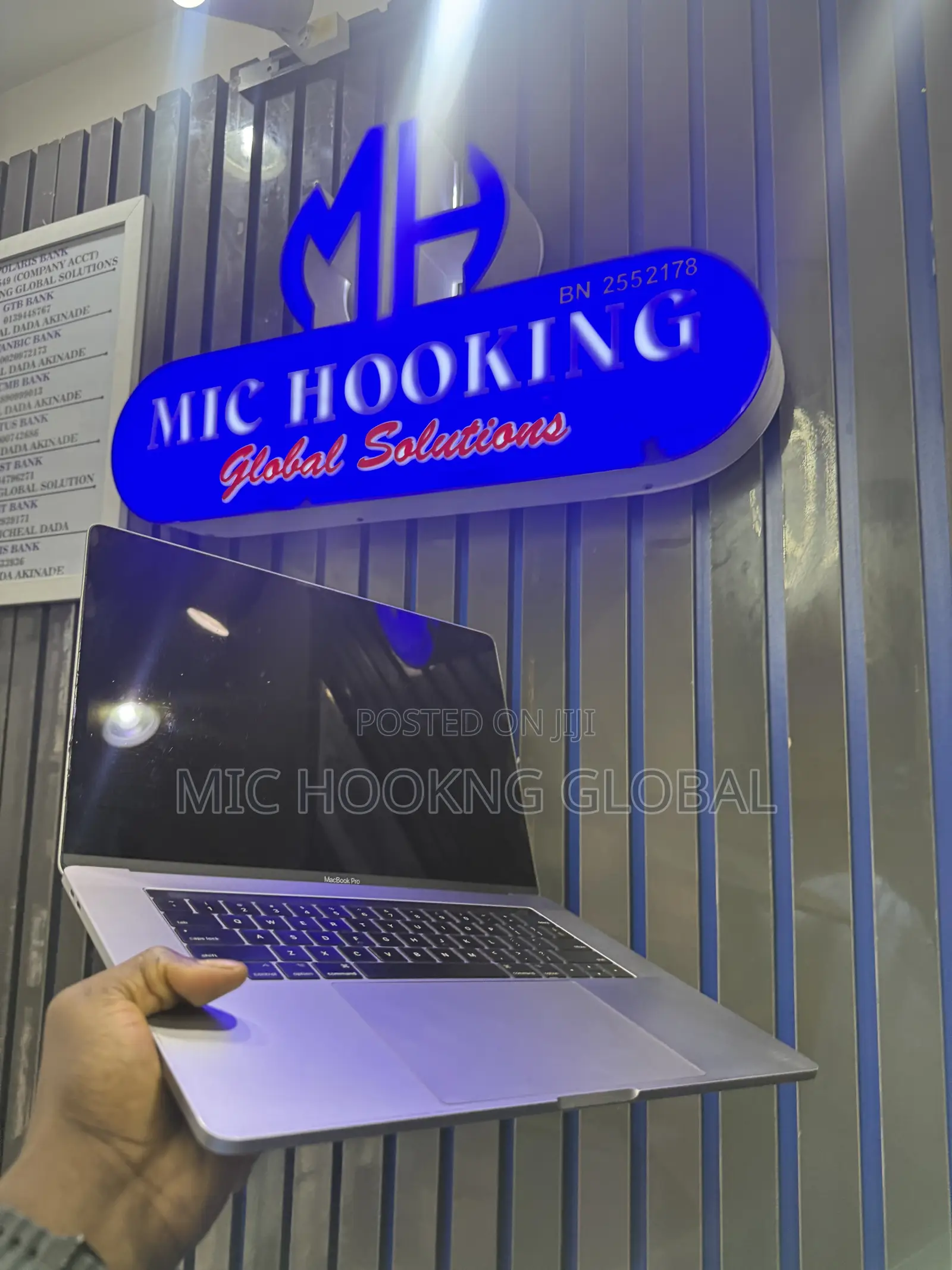 Laptop Apple MacBook Pro 2016 16GB Intel Core i7 SSD 512GB