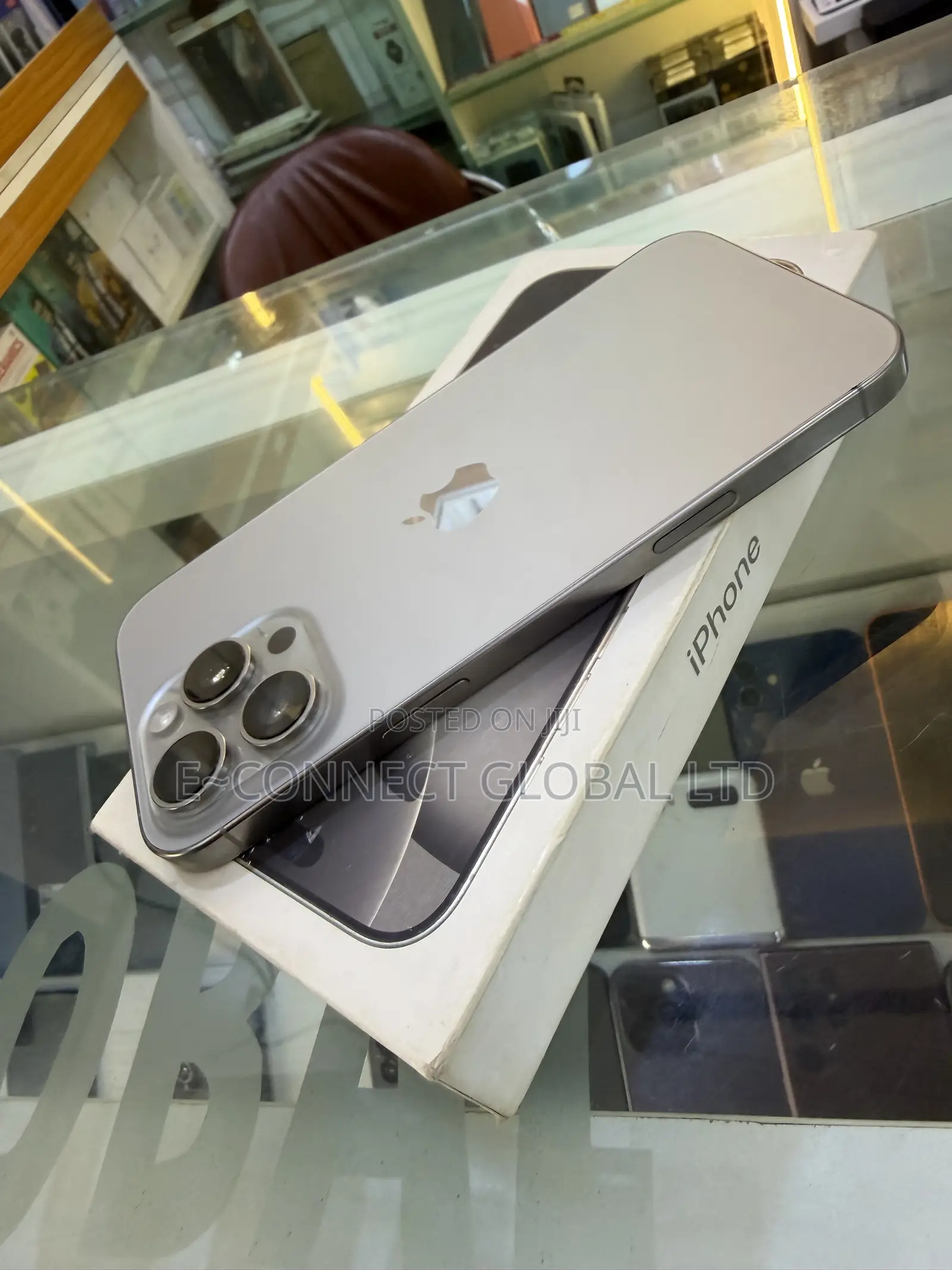 Apple iPhone 16 Pro Max 256 GB Gray