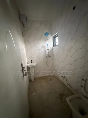 5bdrm Duplex in Sabon Lugbe for rent