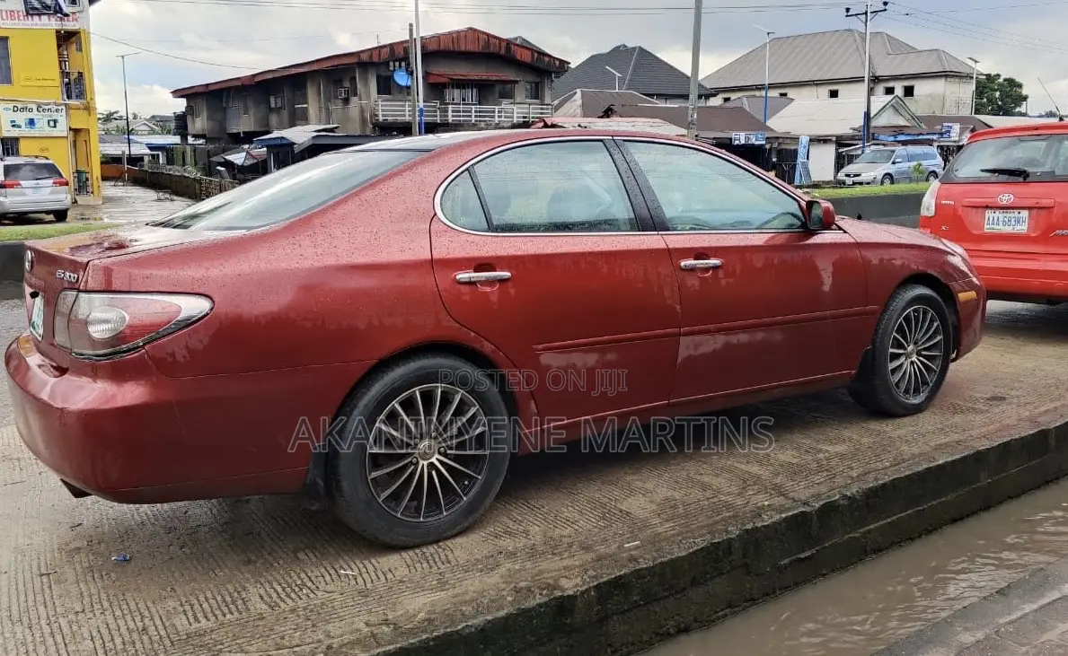 Lexus ES 2004 Red