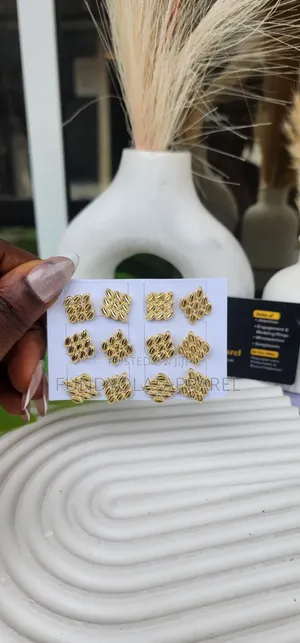 Weft Style Pin Earring