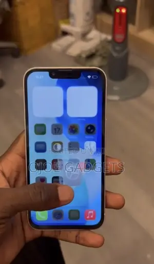 Apple iPhone 13 128 GB White