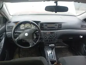 Toyota Corolla LE 2004 Silver