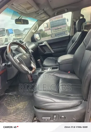 Toyota Land Cruiser Prado 2016 Black