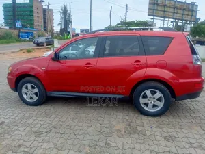 Mitsubishi Outlander 2012 Red
