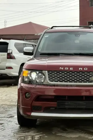 Land Rover Range Rover 2009 Red