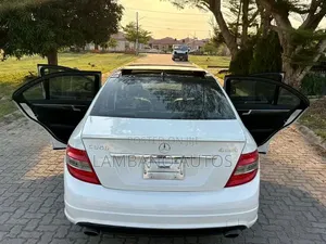Mercedes-Benz C300 2009 White