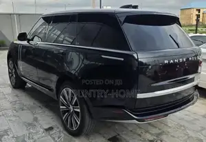 Land Rover Range Rover Vogue 2023 Black