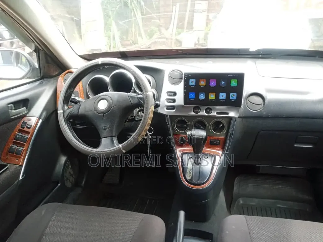 Toyota Matrix 2004 Silver