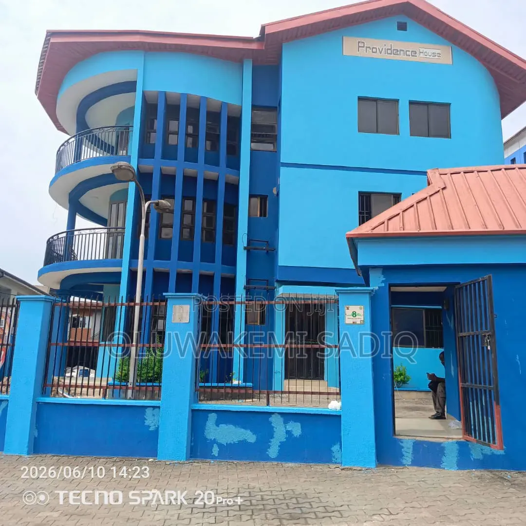3 Bedroom Flat