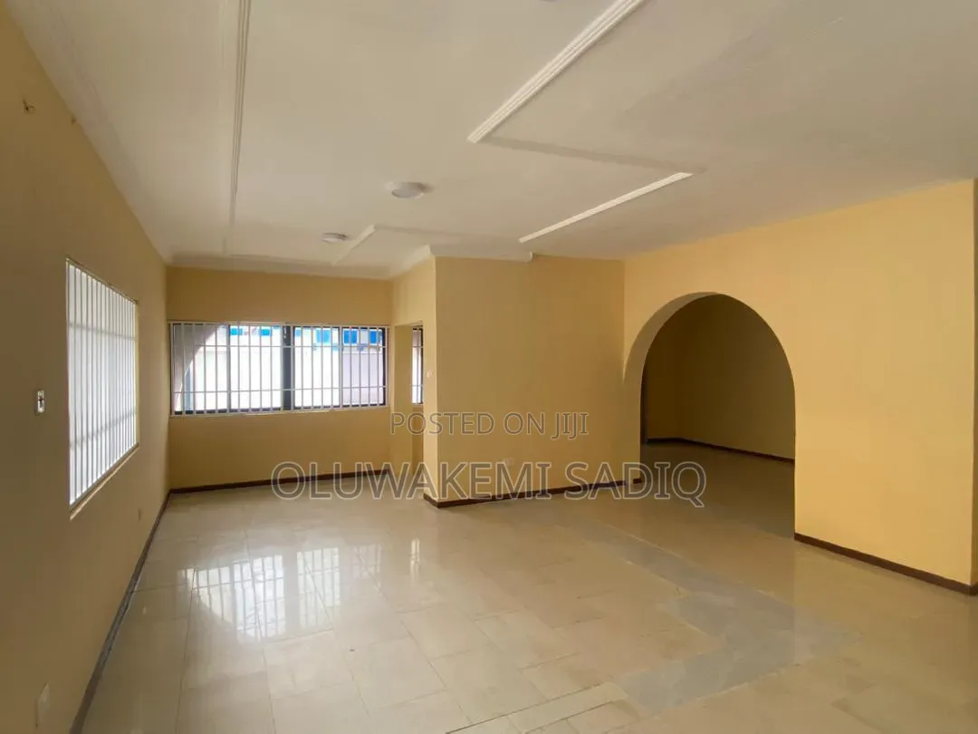 3 Bedroom Flat