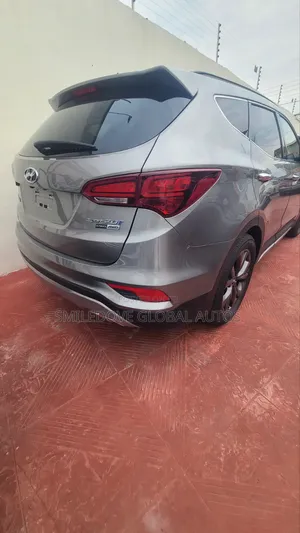 Hyundai Santa Fe 2017 Gray