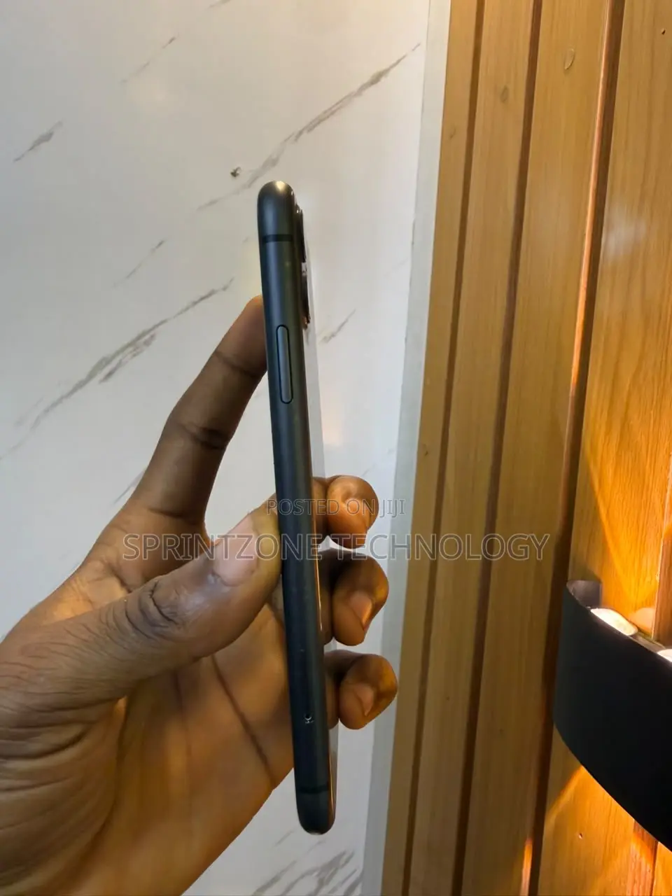 Apple iPhone 11 64 GB Black