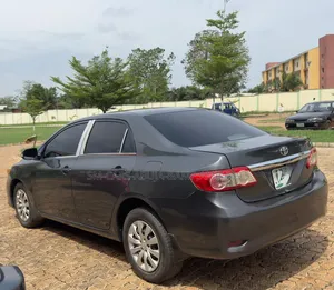 Toyota Corolla 2012 Gray