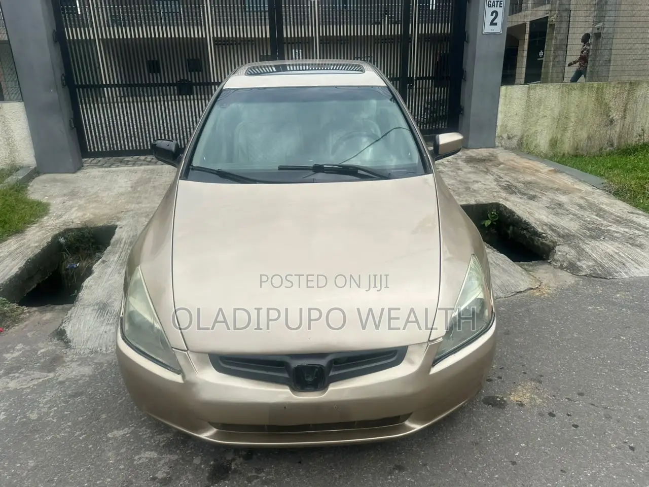 Honda Accord 2004 Gold