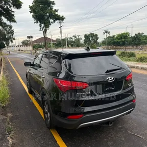 Hyundai Santa Fe 2013 Black