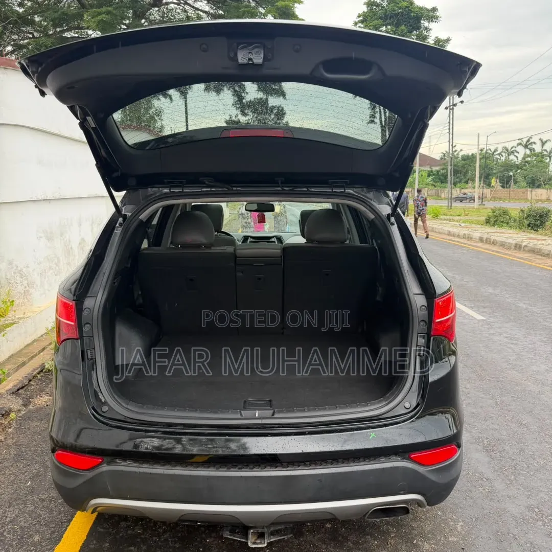Hyundai Santa Fe 2013 Black