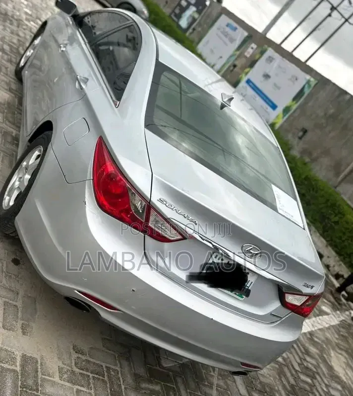 Hyundai Sonata 2012 Silver