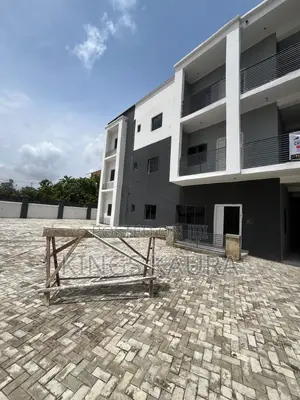 3bdrm Block of Flats in Kaura for sale