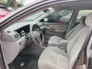Toyota Corolla 2005 Silver