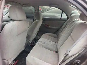 Toyota Corolla 2005 Silver