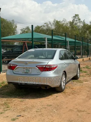Toyota Camry 2016 Silver