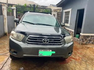 Toyota Highlander 2009  Gray 