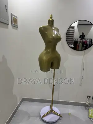 Female BBL Mannequin