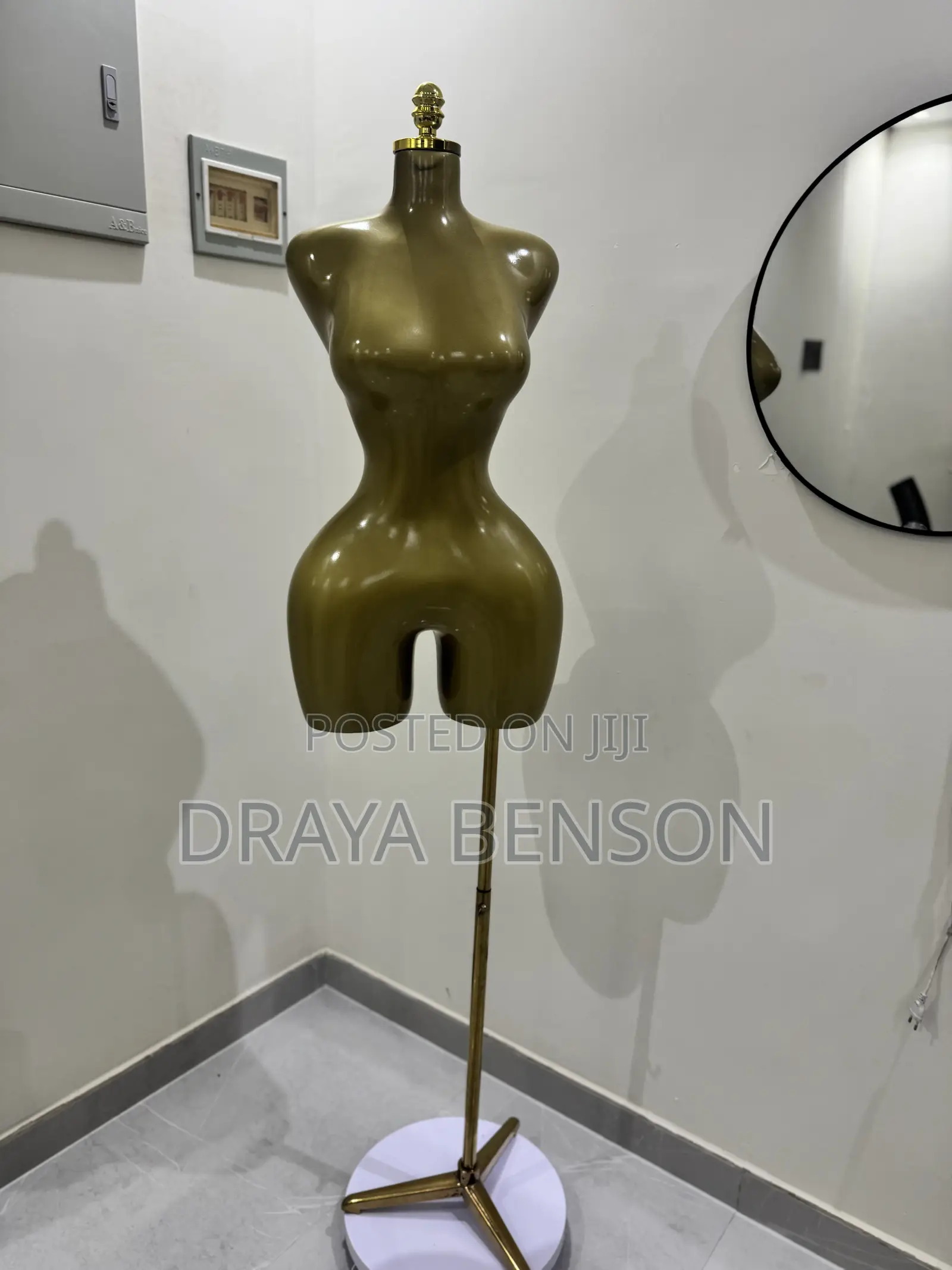 Female BBL Mannequin