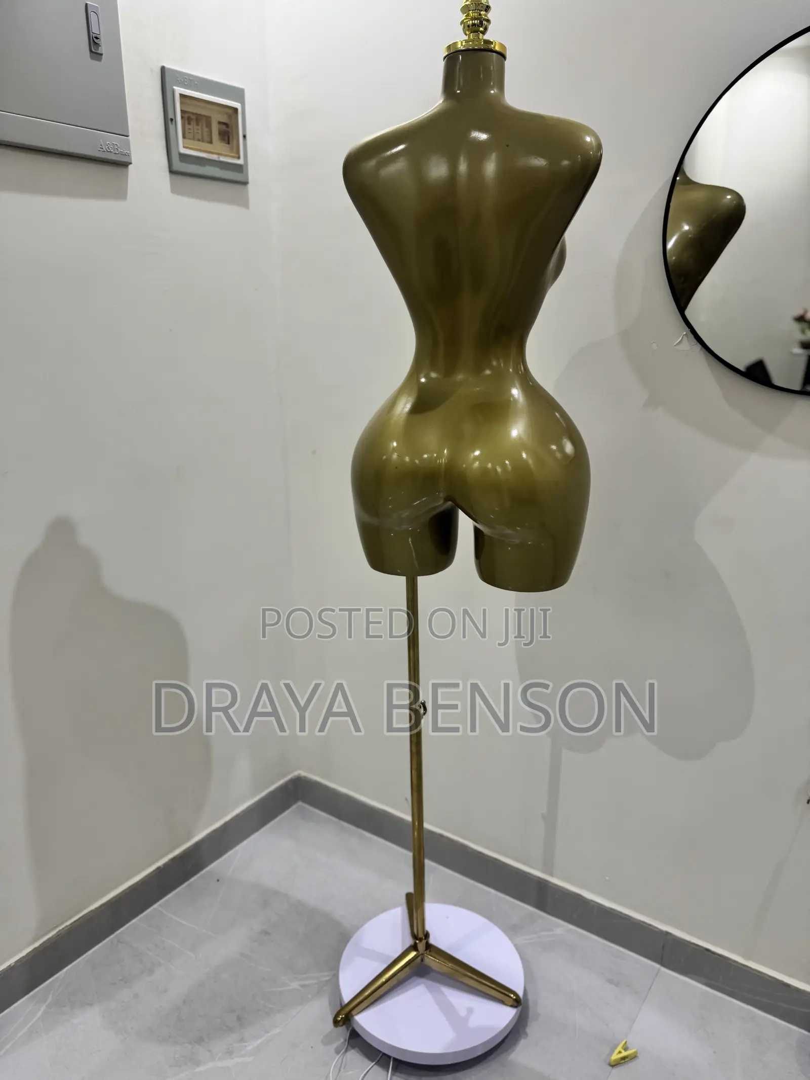 Female BBL Mannequin