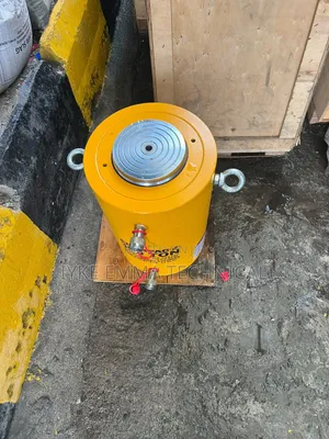 Enerpac 300 Ton Double Acting Hydraulic Jack