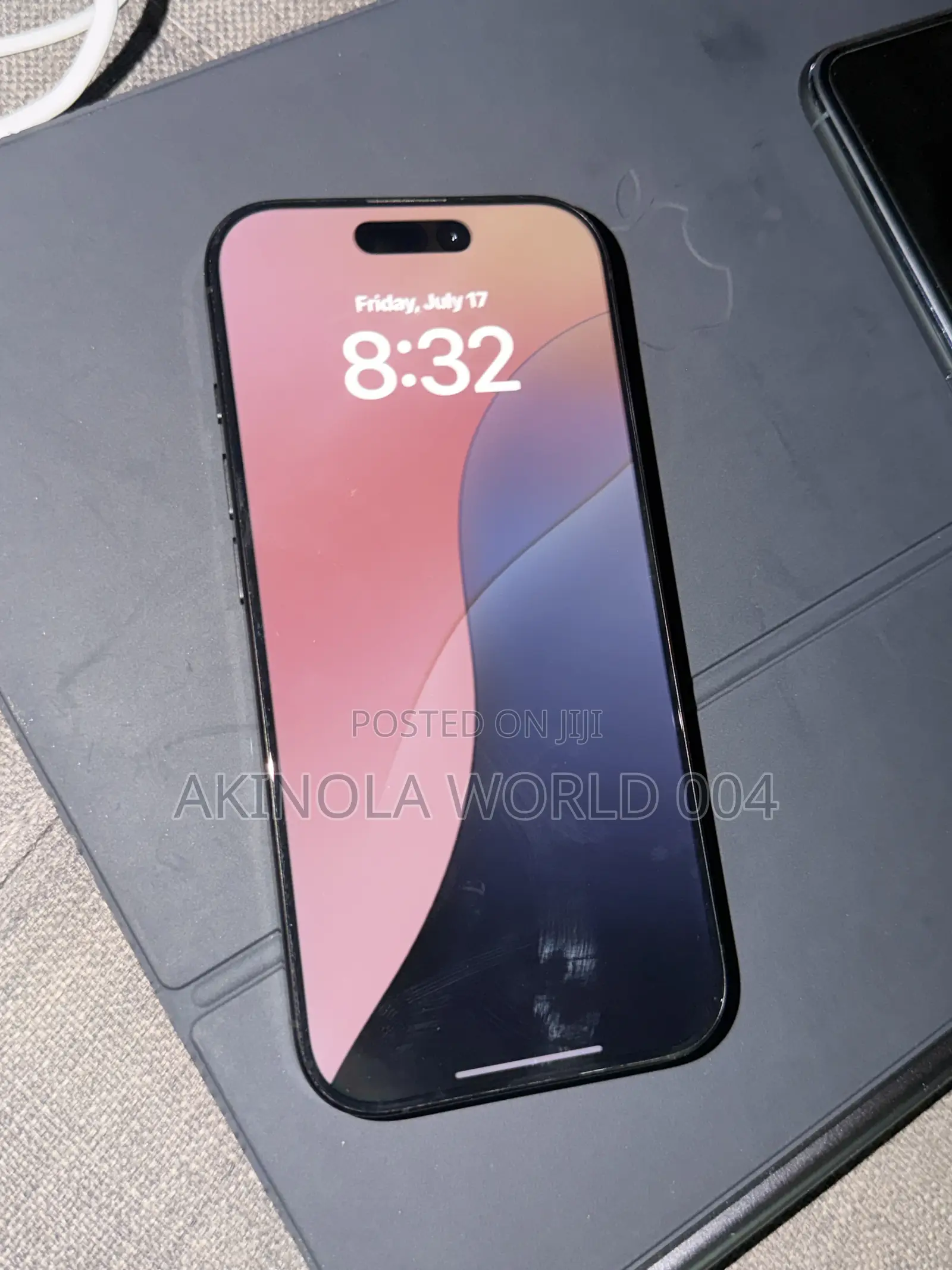 New Apple iPhone 16 Pro 1 TB Black