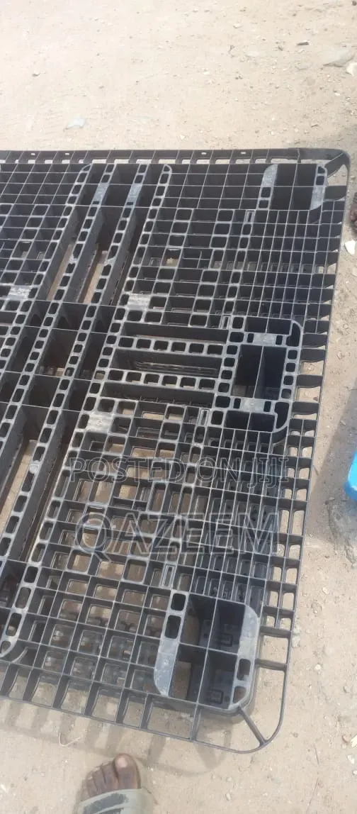 Premium Plastic Pallets for Storage and Logistics