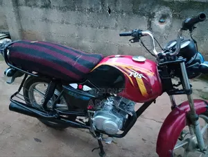 TVS HLX 125 2023 Red