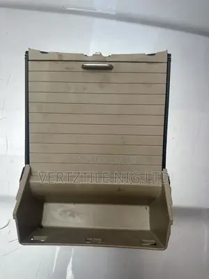 GLE, ML Console Cup Holder Storage Box Benz