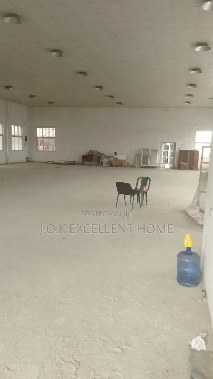 A 430sqm Open Space (First Floor) at Ogba