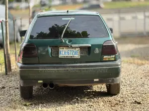 Volkswagen Golf 2000 Green