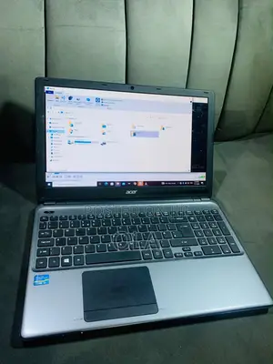 Laptop Acer Aspire 1400 4GB Intel SSD 256GB