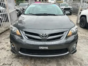 Toyota Corolla 2012 Gray