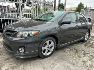 Toyota Corolla 2012 Gray