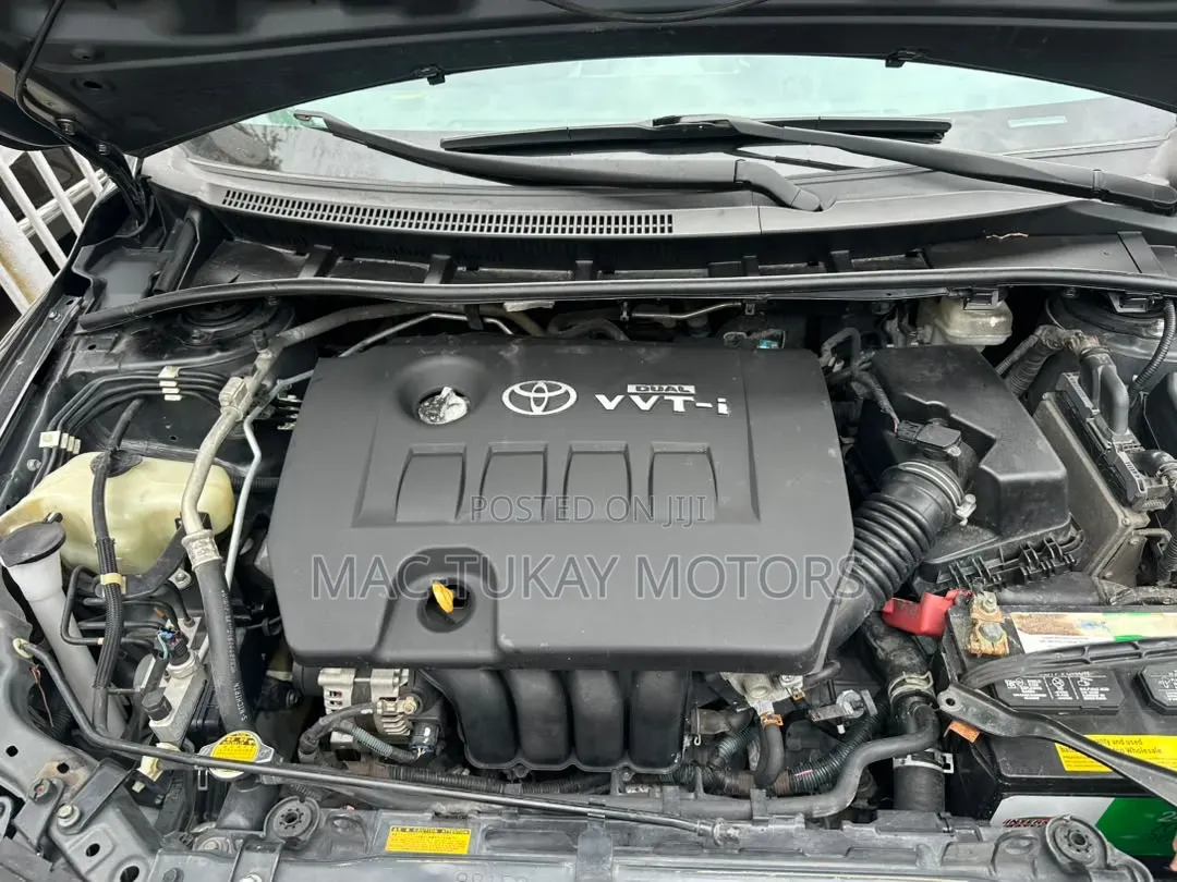 Toyota Corolla 2012 Gray