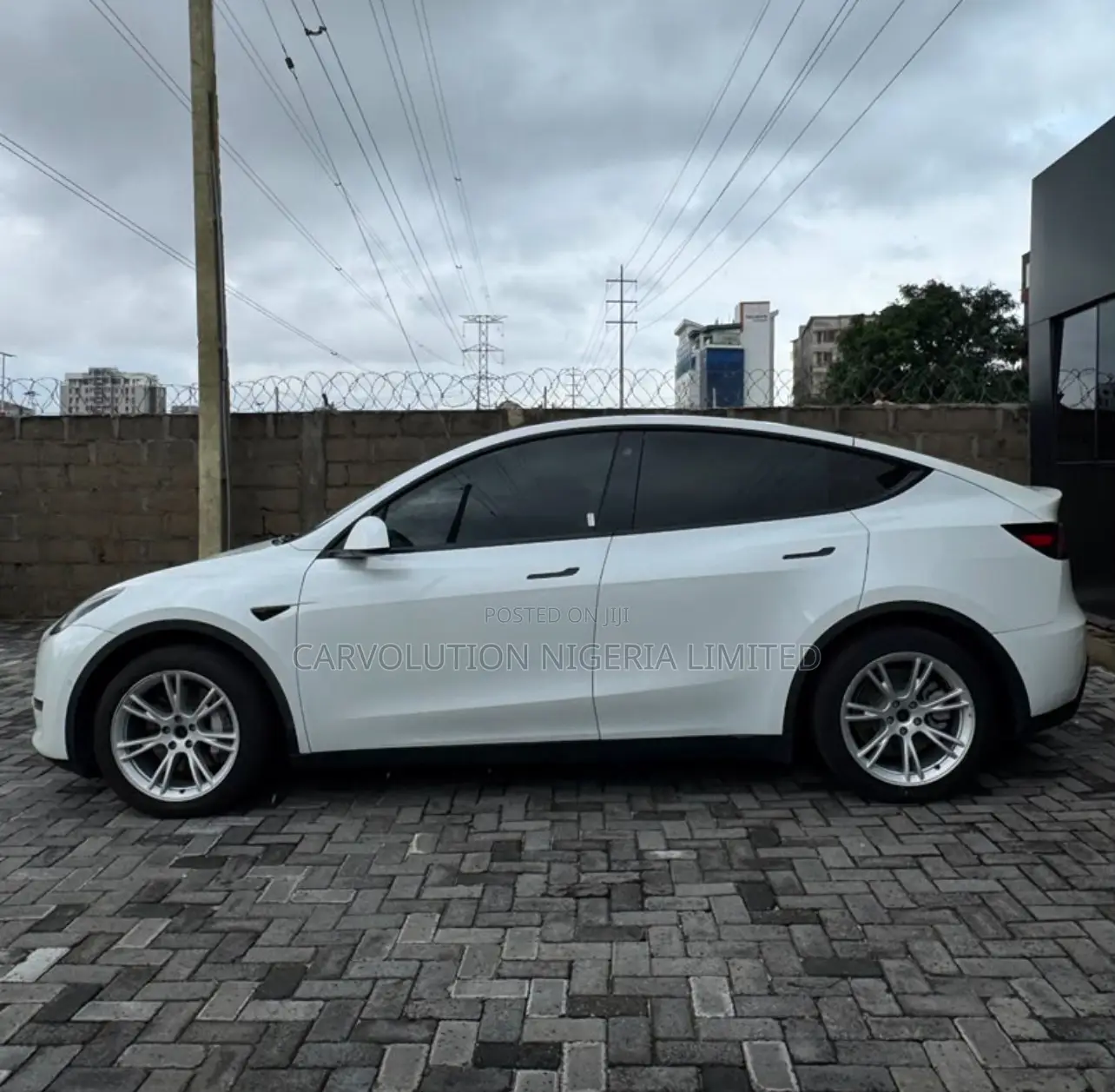 Tesla Model Y 75D kWh Performance 2021 White