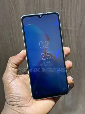 Infinix Smart 7 HD 64 GB White